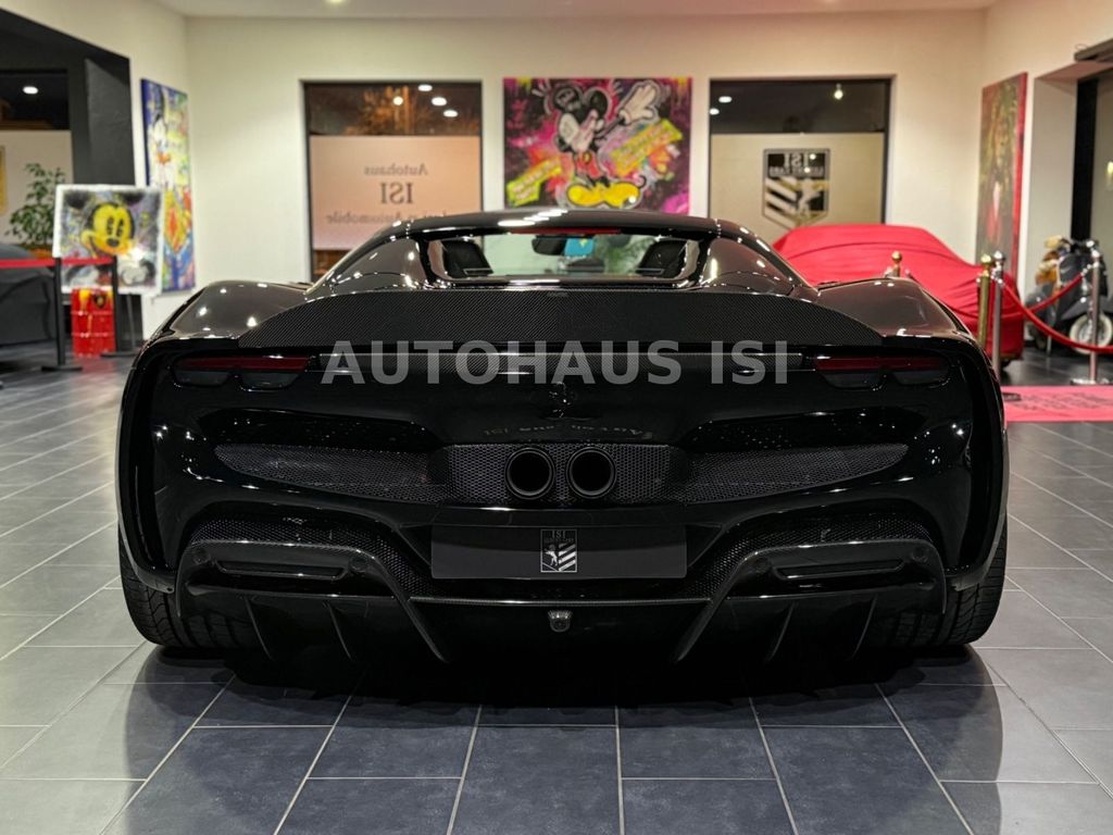 Ferrari 296 GTS 2024