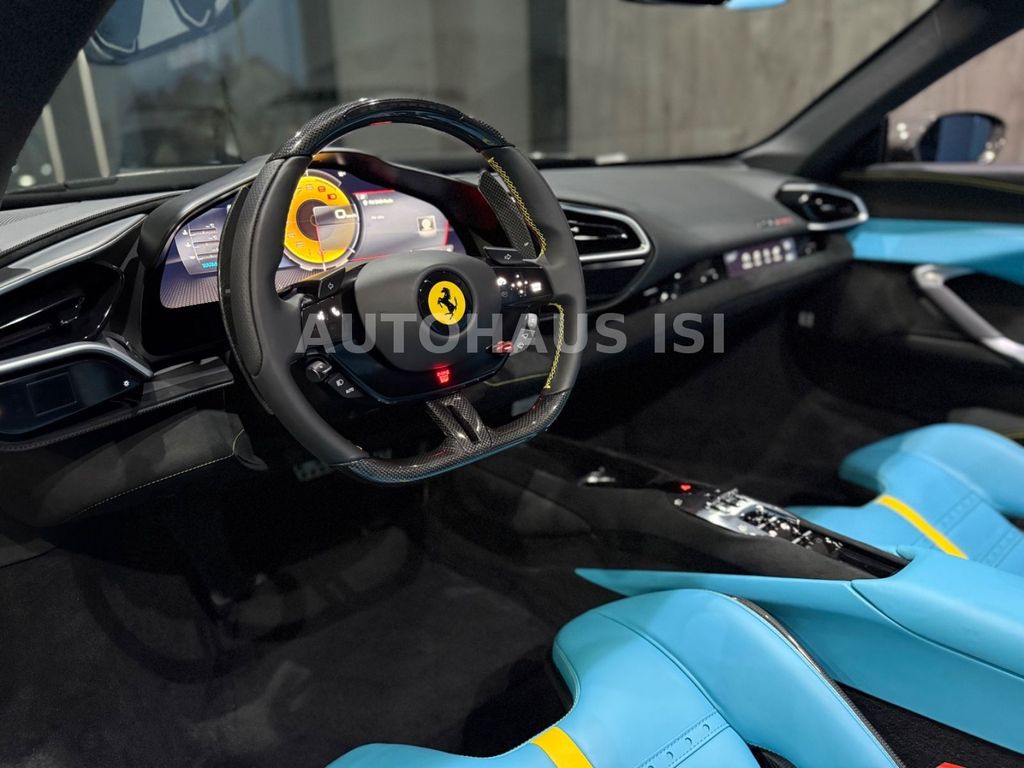 Ferrari 296 GTS 2024