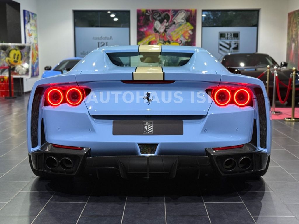 Ferrari 812 2022