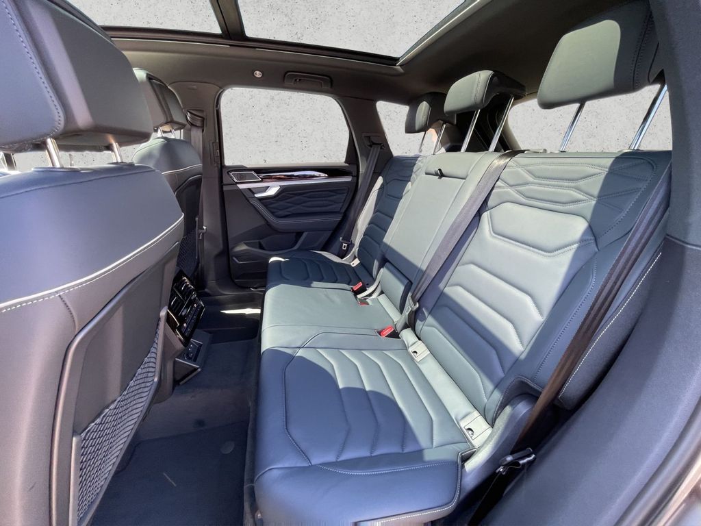 Volkswagen Touareg 2025