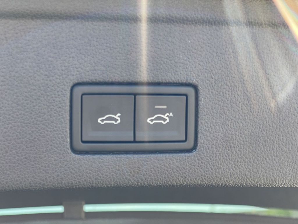 Volkswagen Touareg 2025