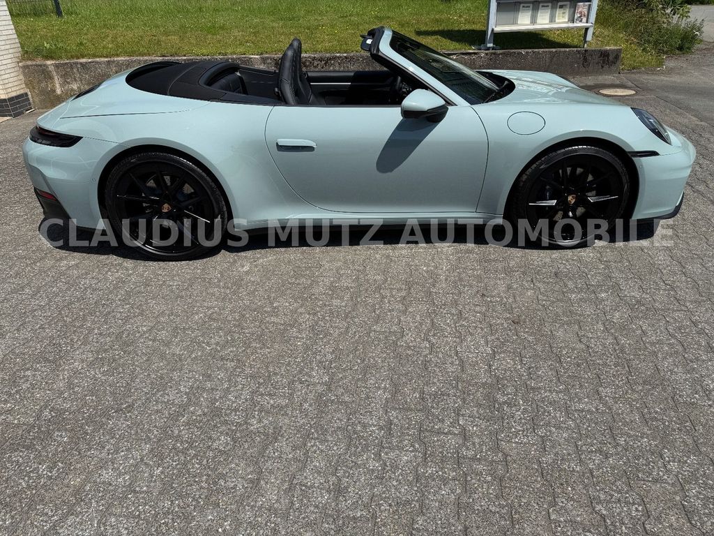 Porsche 992 2025
