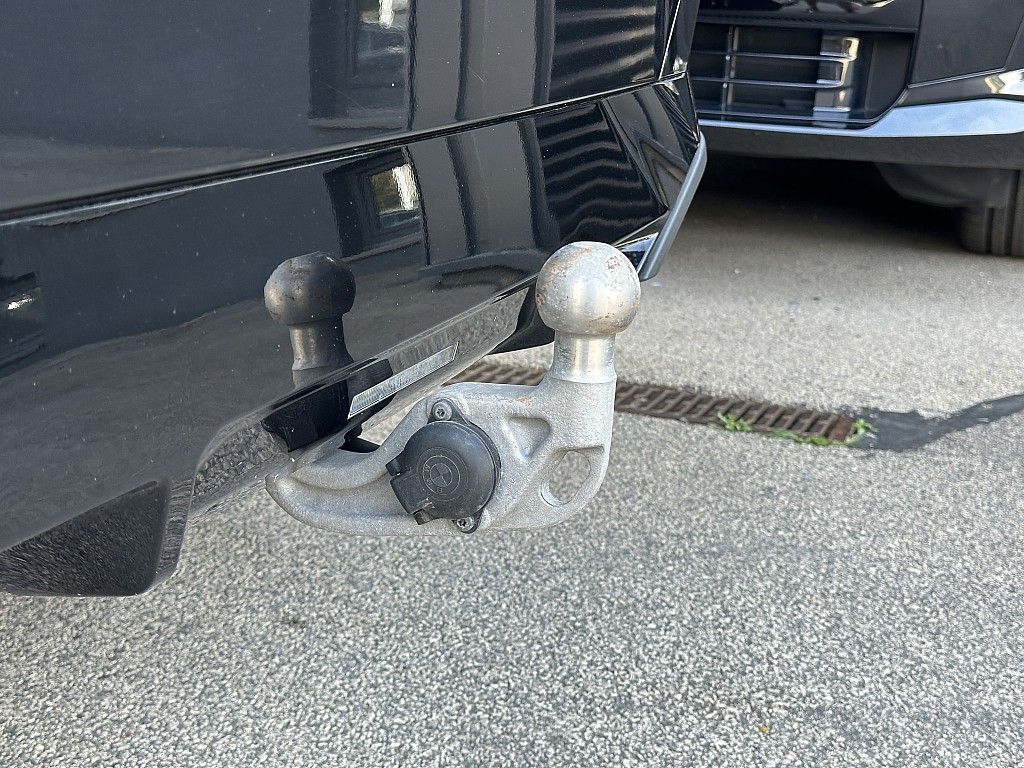BMW i5 2024