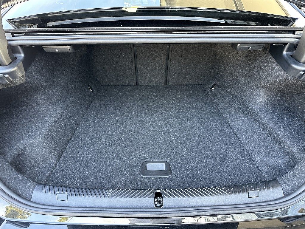 BMW i5 2024