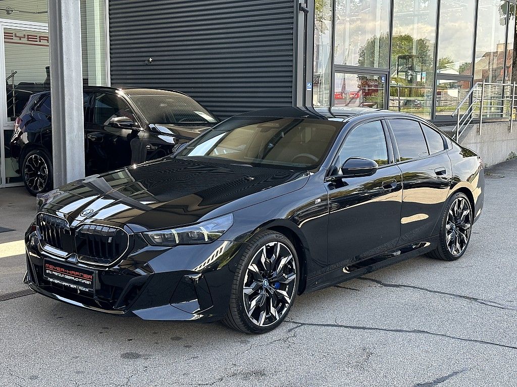 BMW i5 2024
