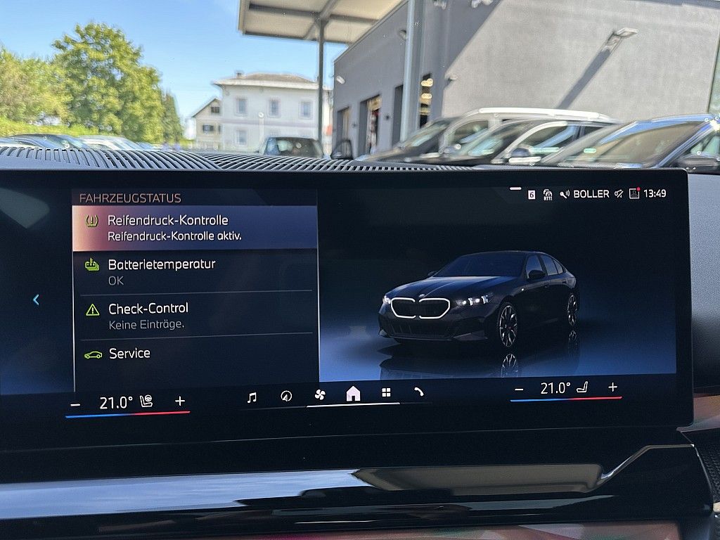BMW i5 2024