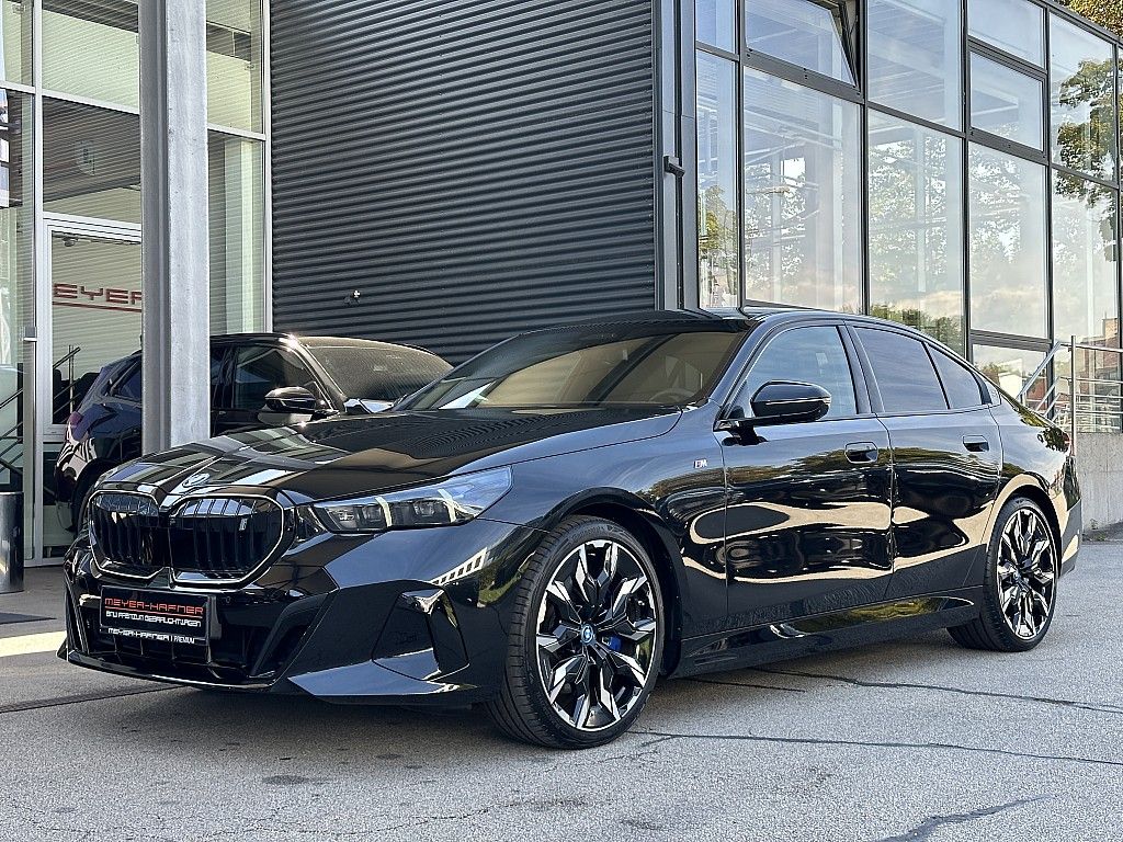 BMW i5 2024