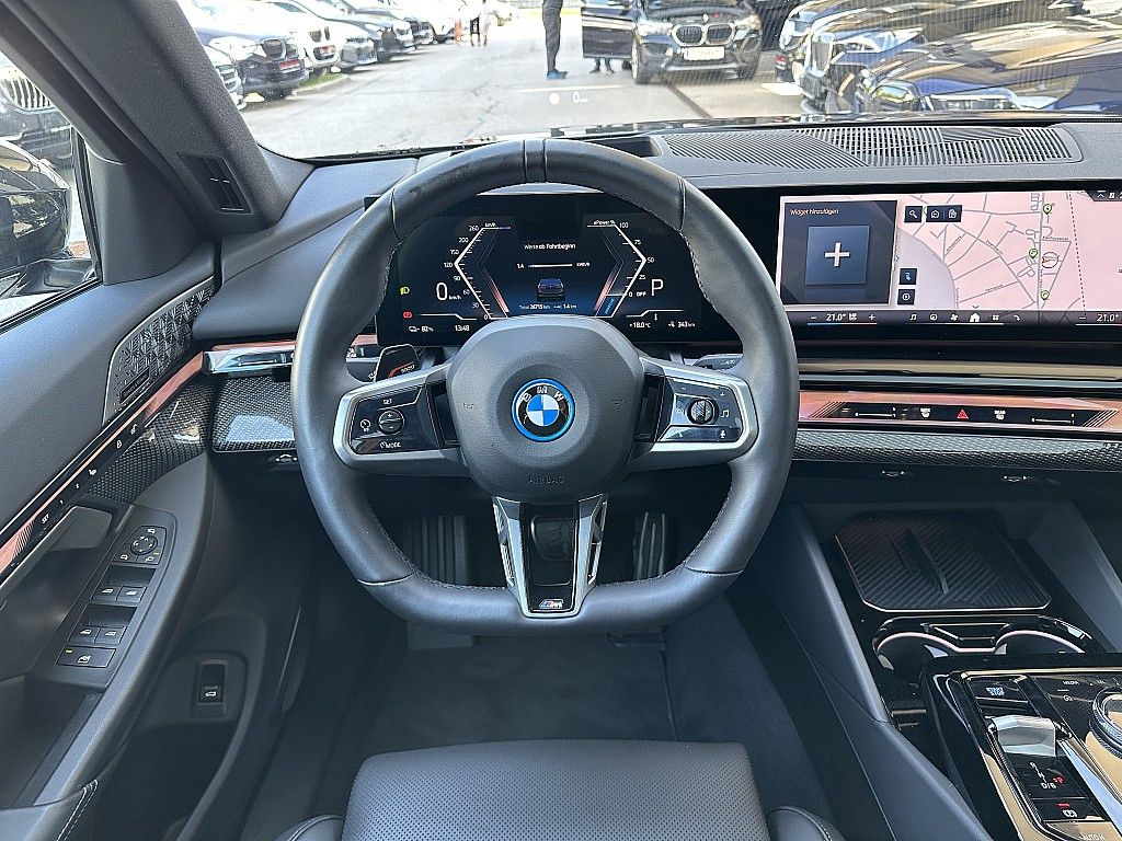 BMW i5 2024