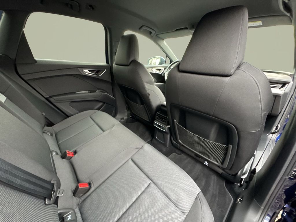 Audi Q4 e-tron 2024