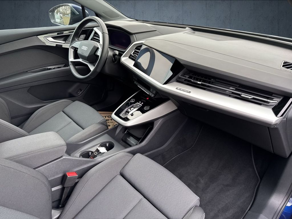 Audi Q4 e-tron 2024