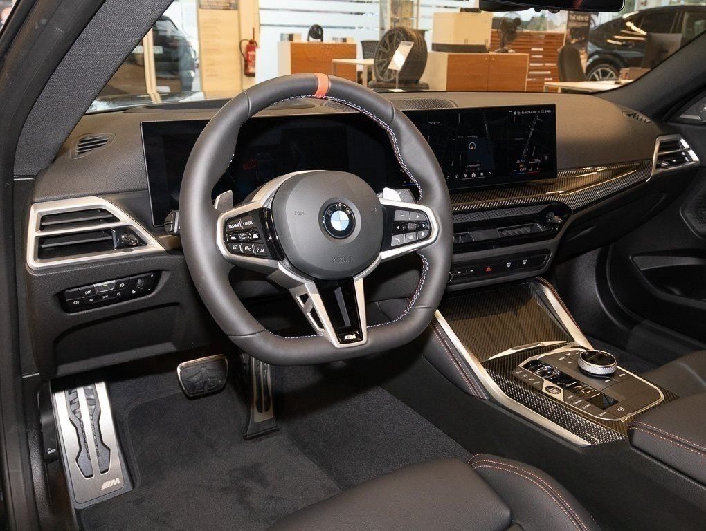 BMW M240i 2025