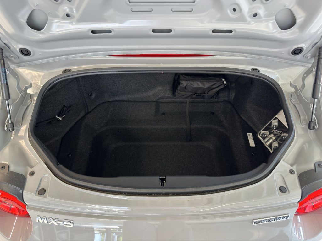 Mazda MX-5 2025