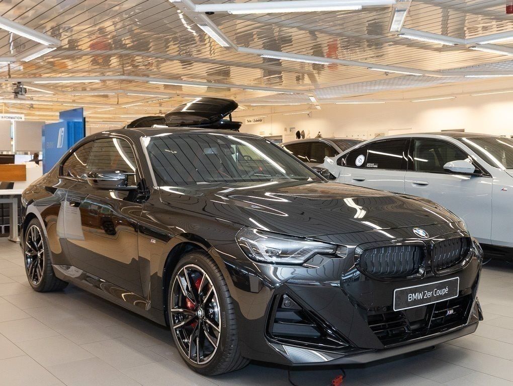 BMW M240i 2025