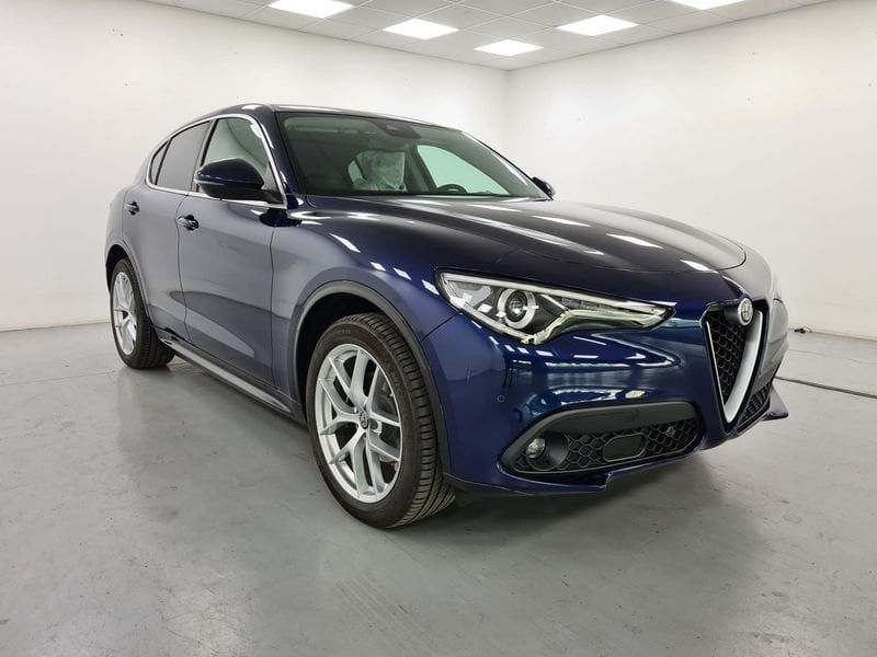 Alfa Romeo Stelvio 2021