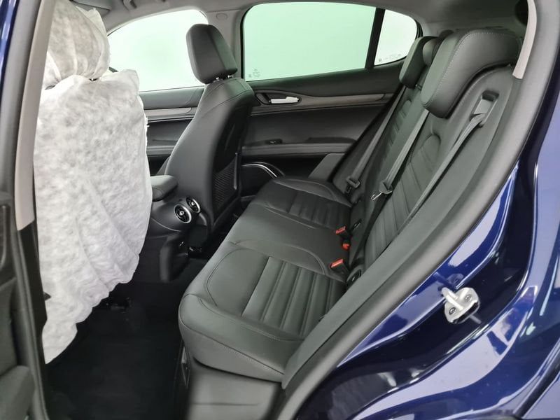 Alfa Romeo Stelvio 2021