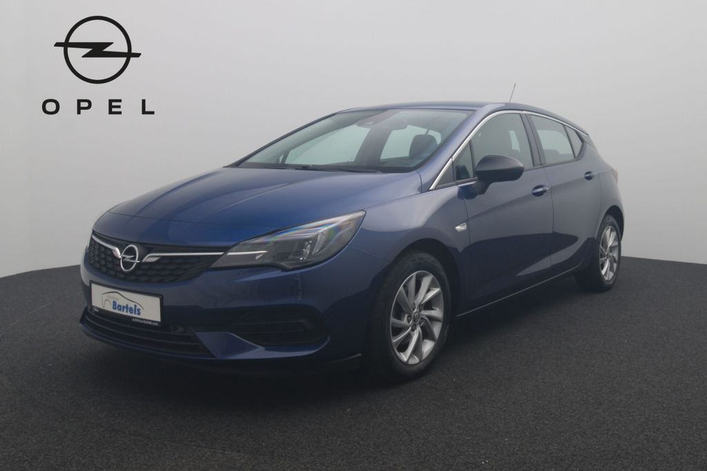 Opel Astra 2021