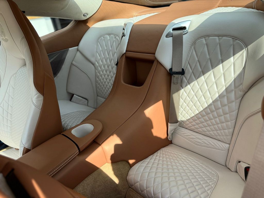 Aston Martin Vanquish 2018