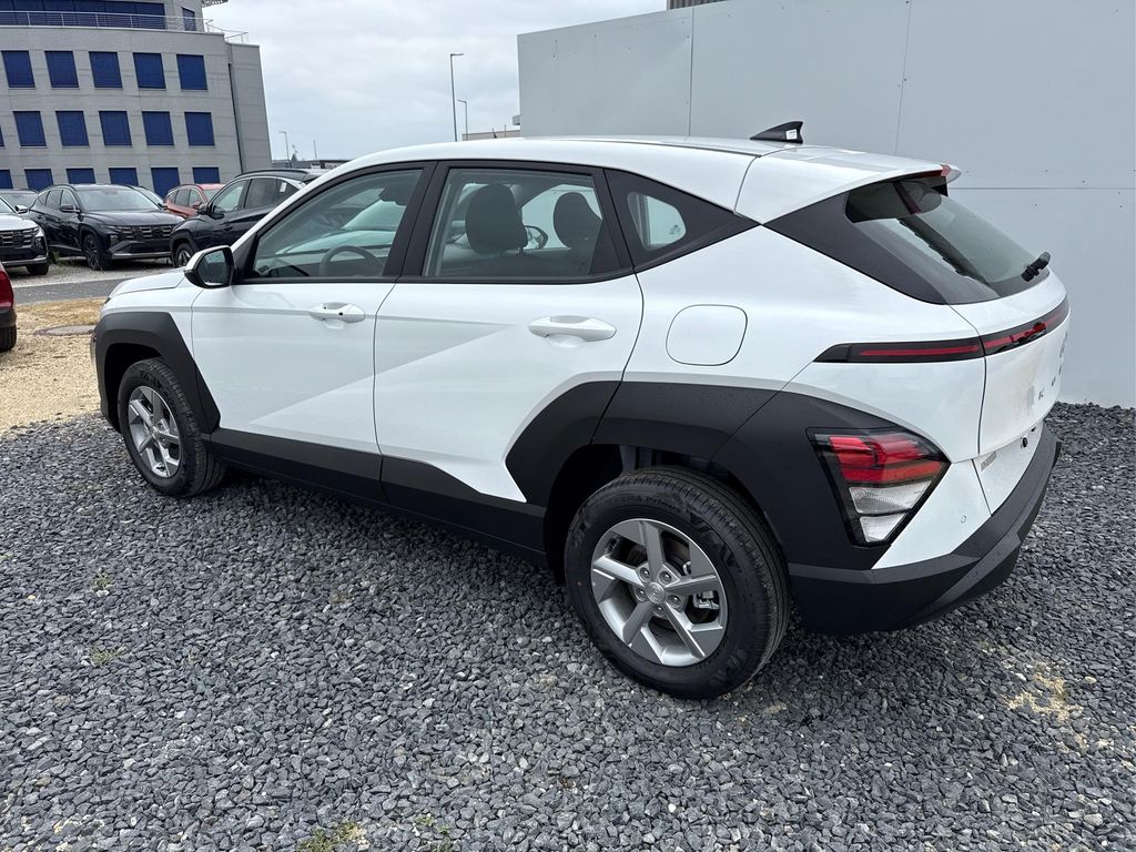 Hyundai KONA 2025