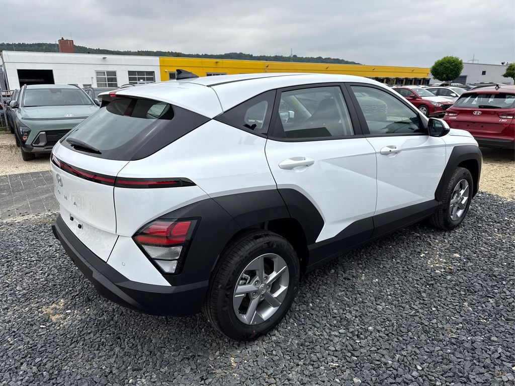 Hyundai KONA 2025