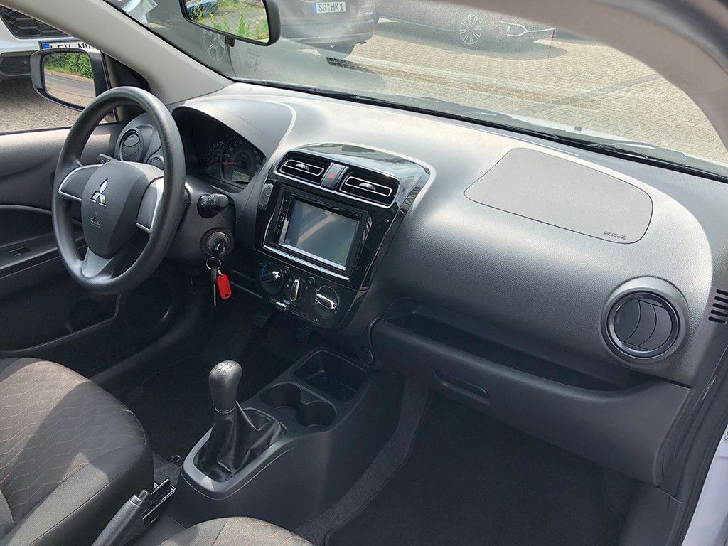 Mitsubishi Space Star 2024