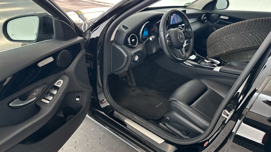 Mercedes-Benz C 300 2021