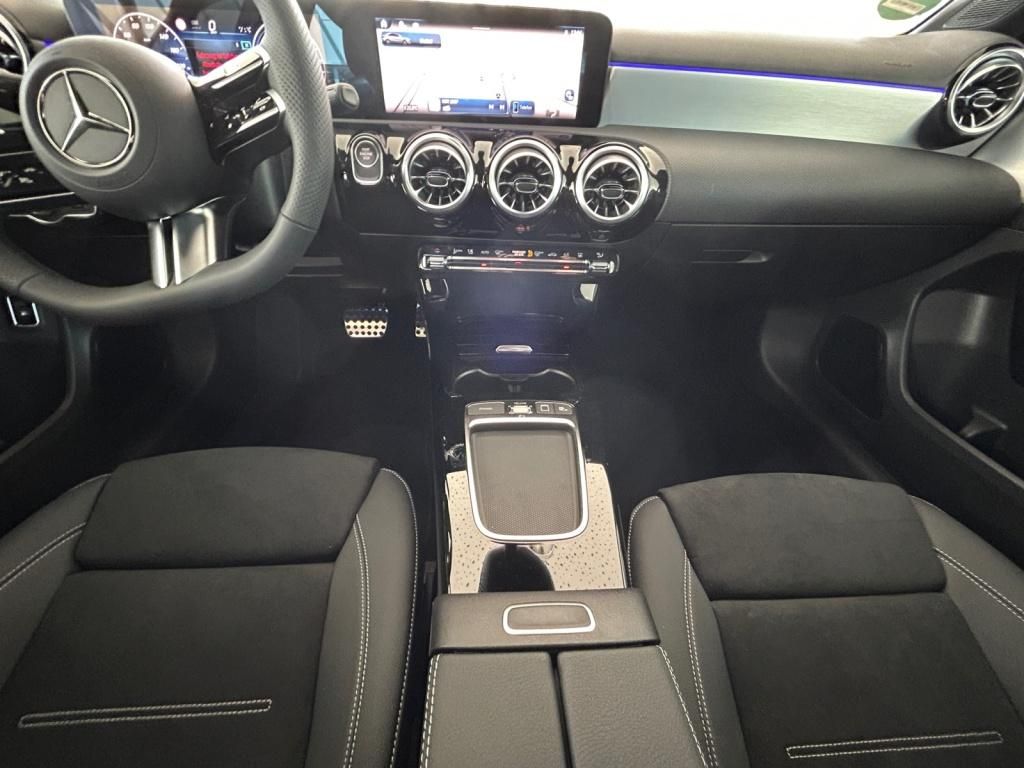 Mercedes-Benz A 250 2025