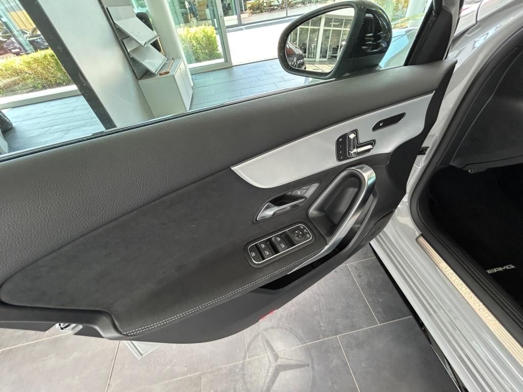 Mercedes-Benz A 250 2025