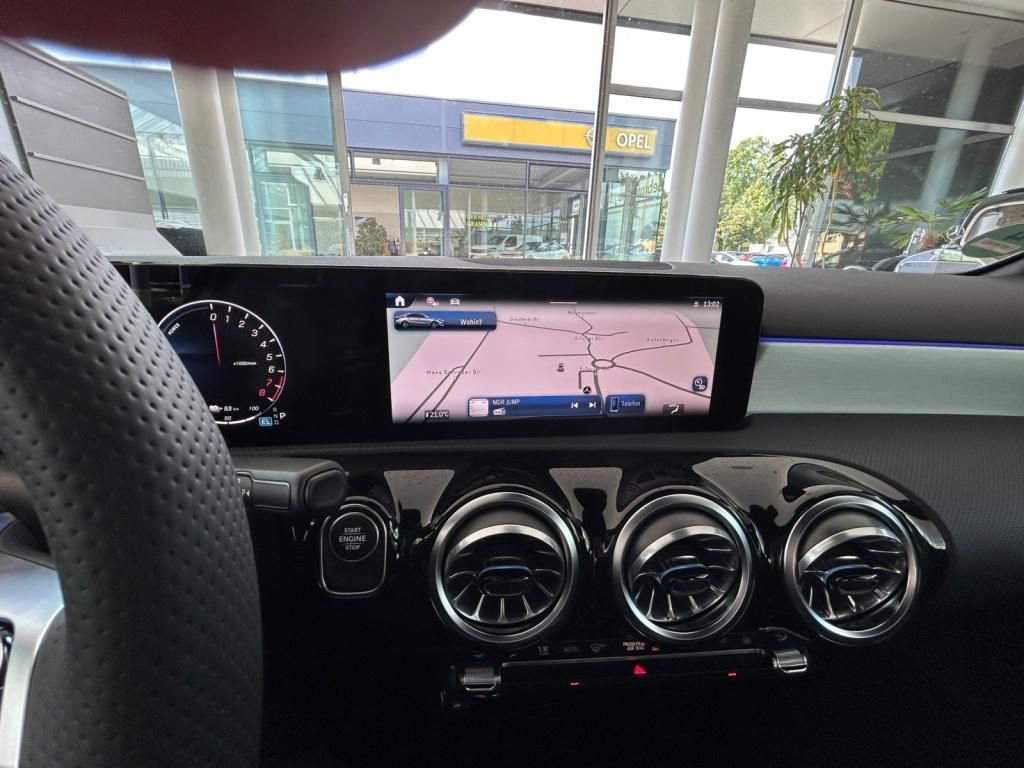 Mercedes-Benz A 250 2025