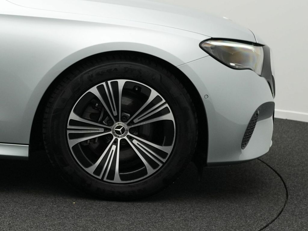 Mercedes-Benz E 220 2023