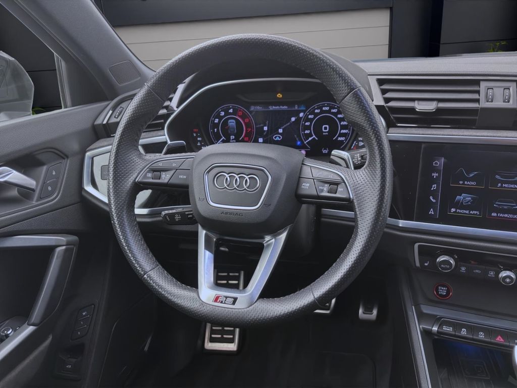 Audi RSQ3 2021