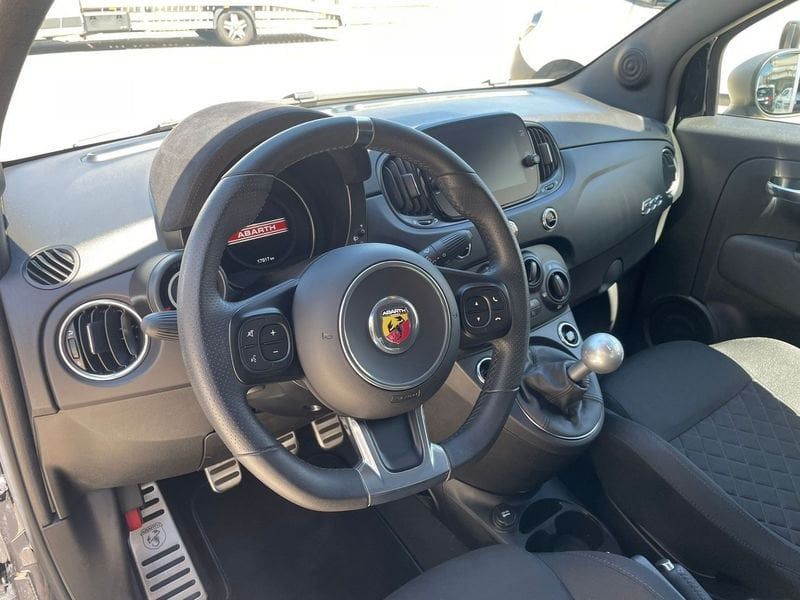 Abarth 595 2024