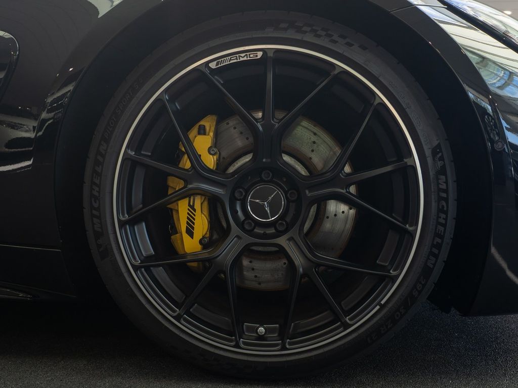 Mercedes-Benz AMG GT 2024