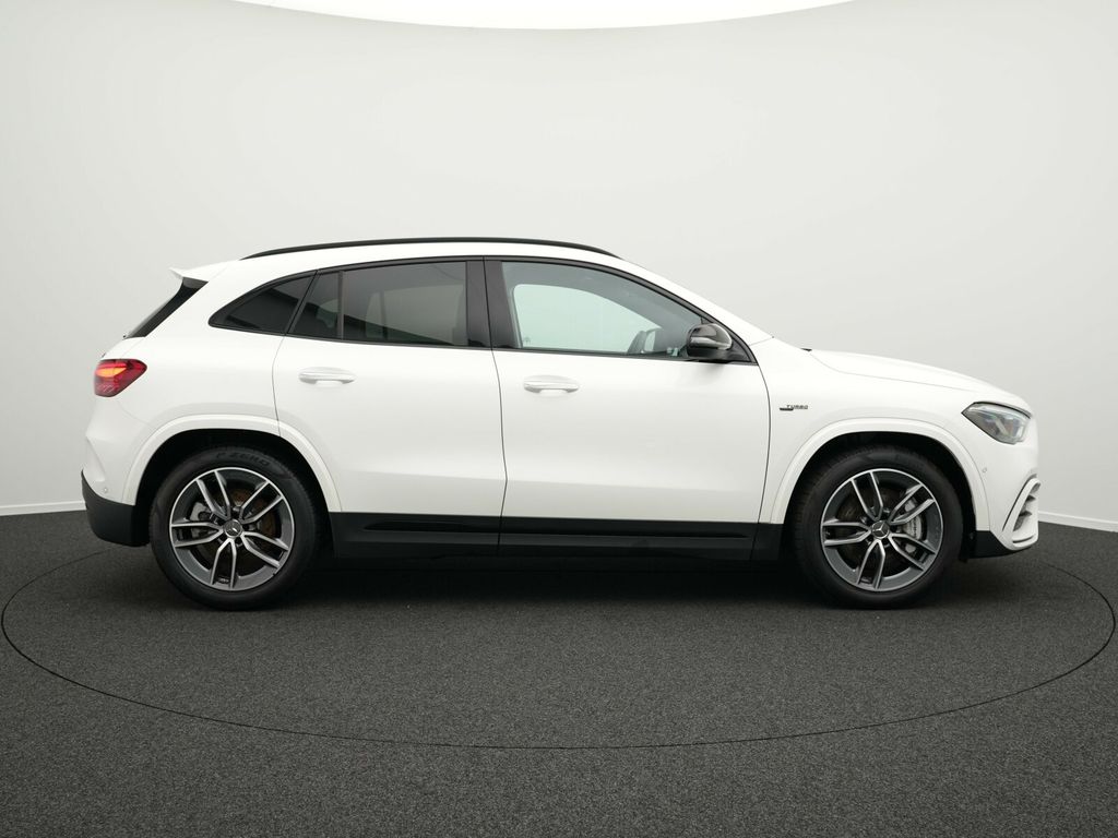 Mercedes-Benz GLA 35 AMG 2024