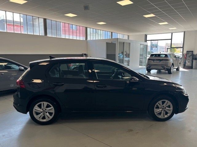 Volkswagen Golf 2022