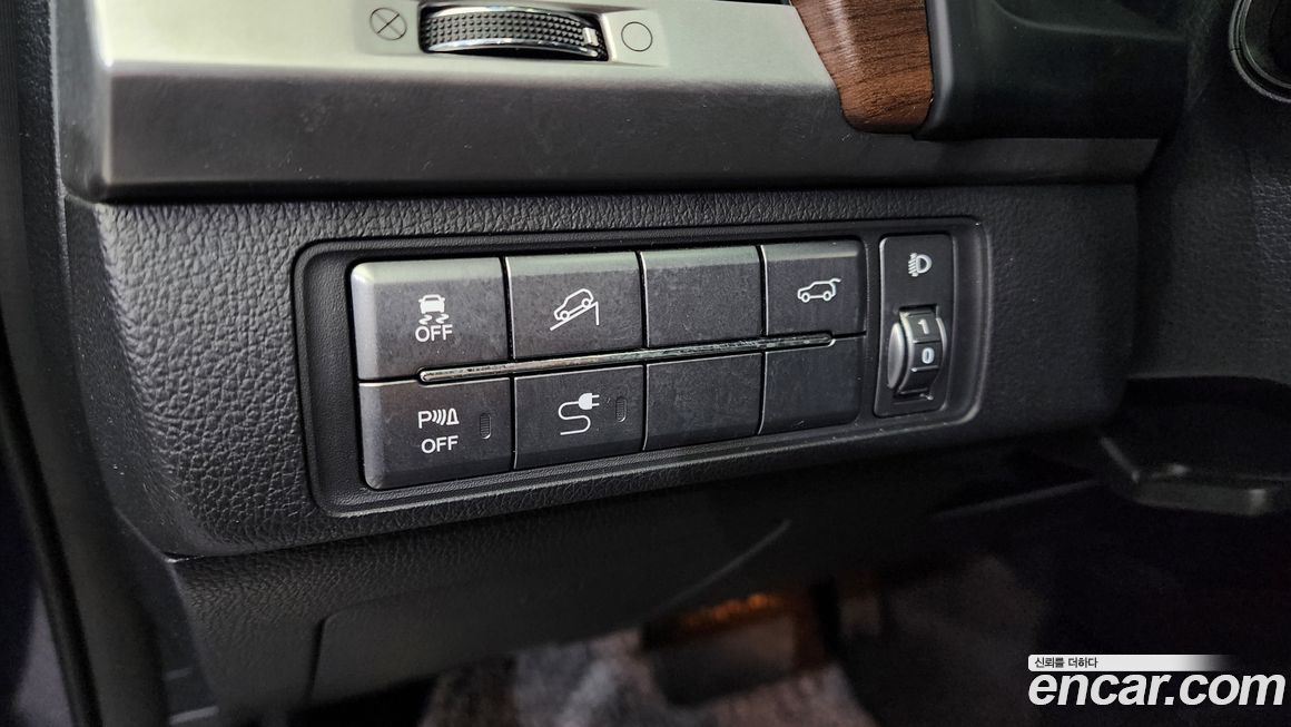 KG_Mobility_Ssangyong Rexton 2018