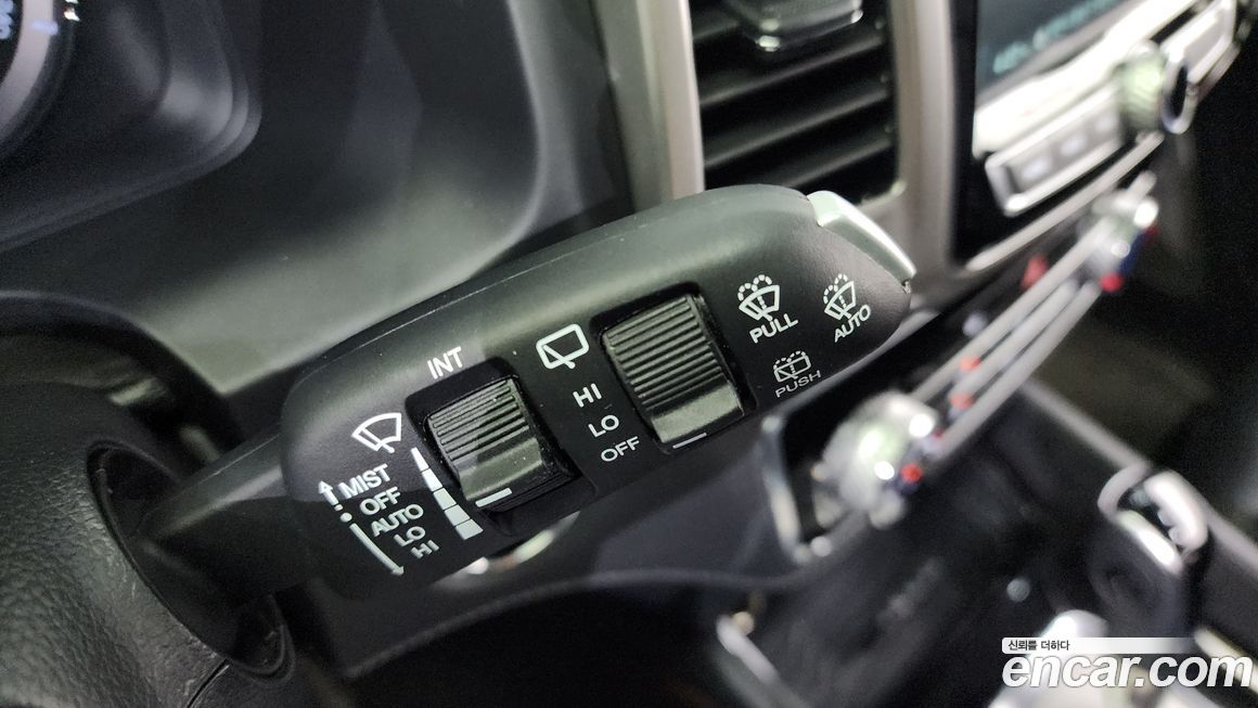 KG_Mobility_Ssangyong Rexton 2018