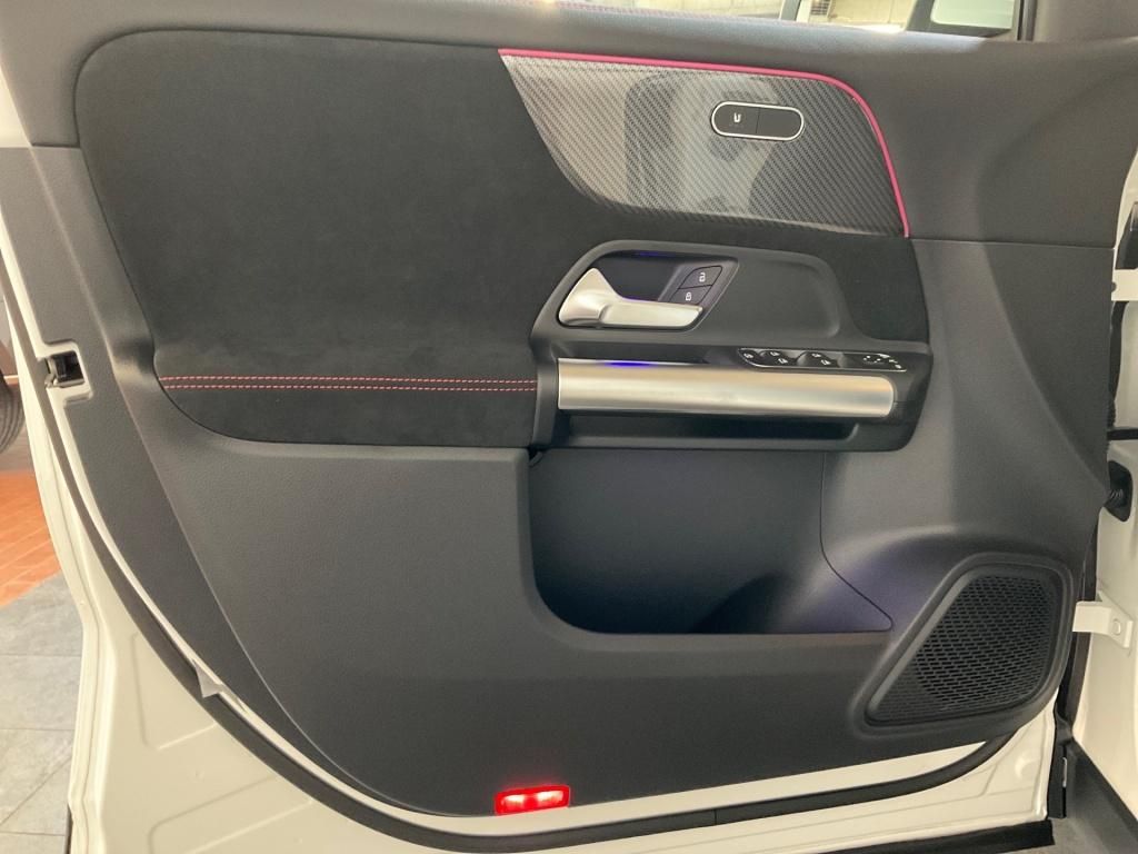 Mercedes-Benz GLA 200 2023