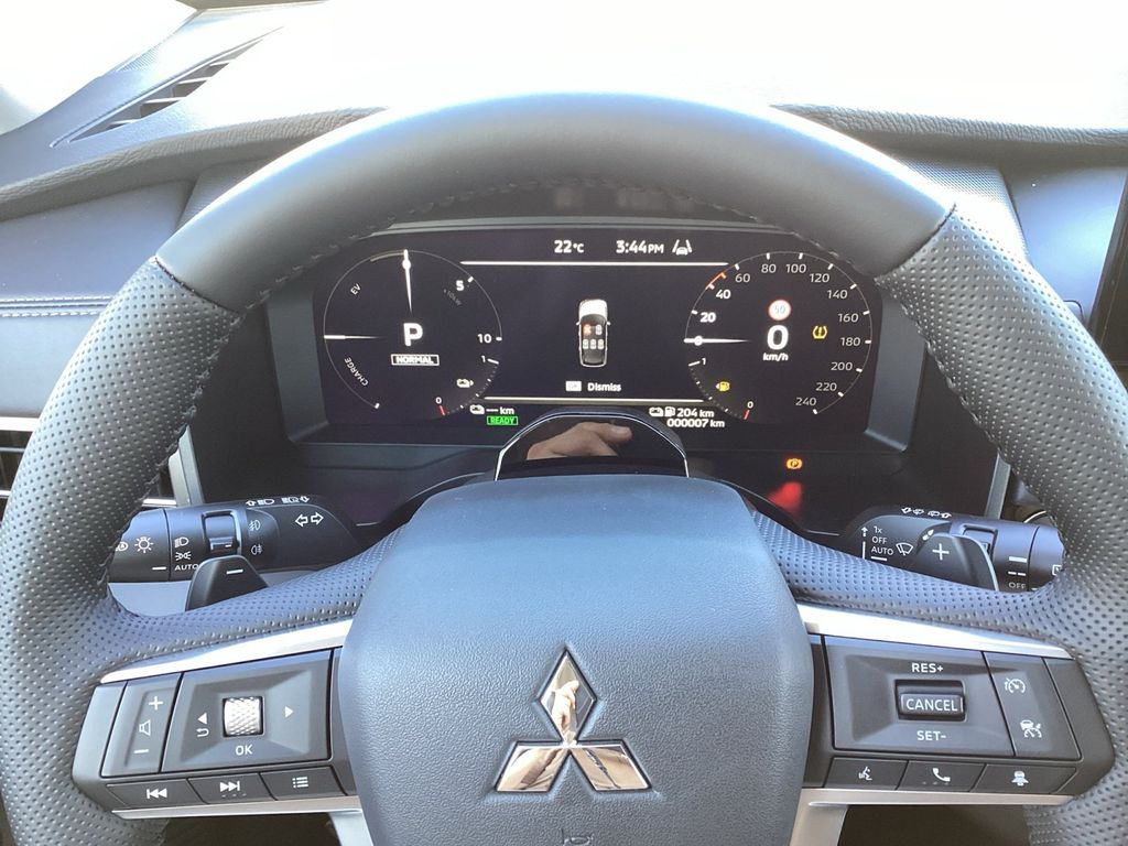 Mitsubishi Outlander 2025