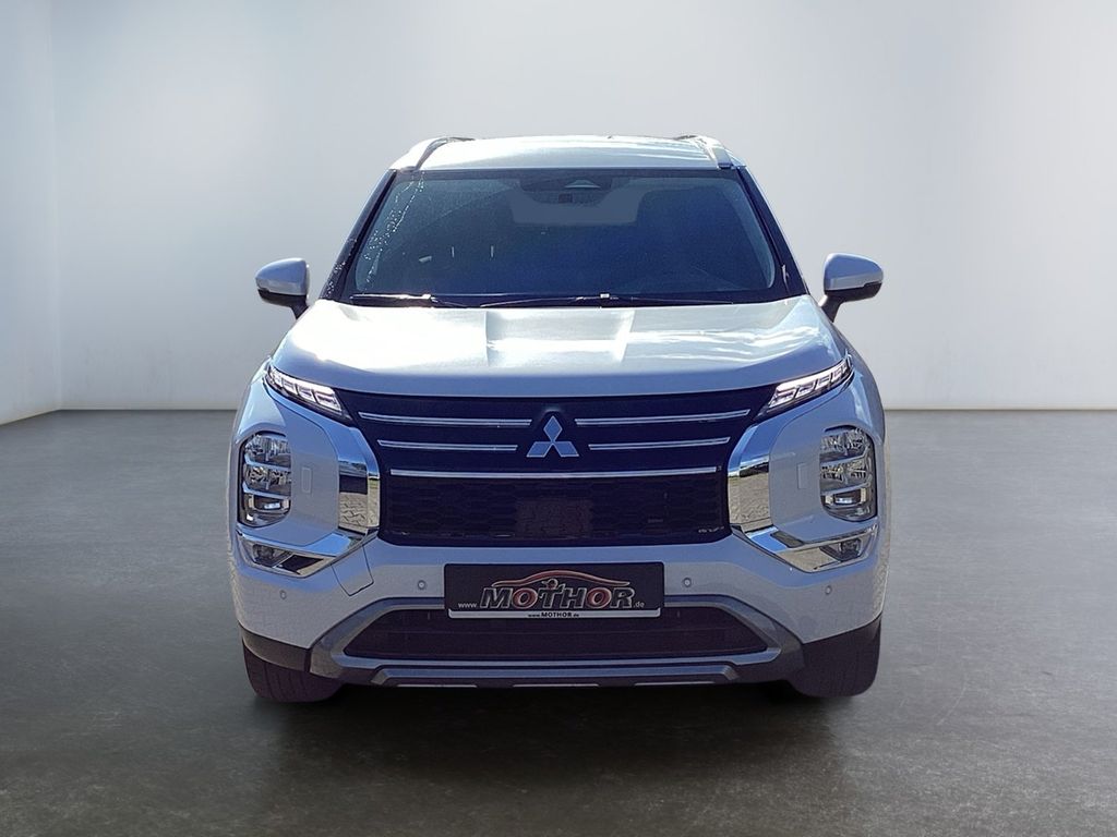 Mitsubishi Outlander 2025