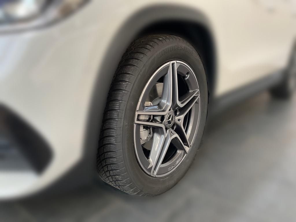 Mercedes-Benz GLA 200 2023