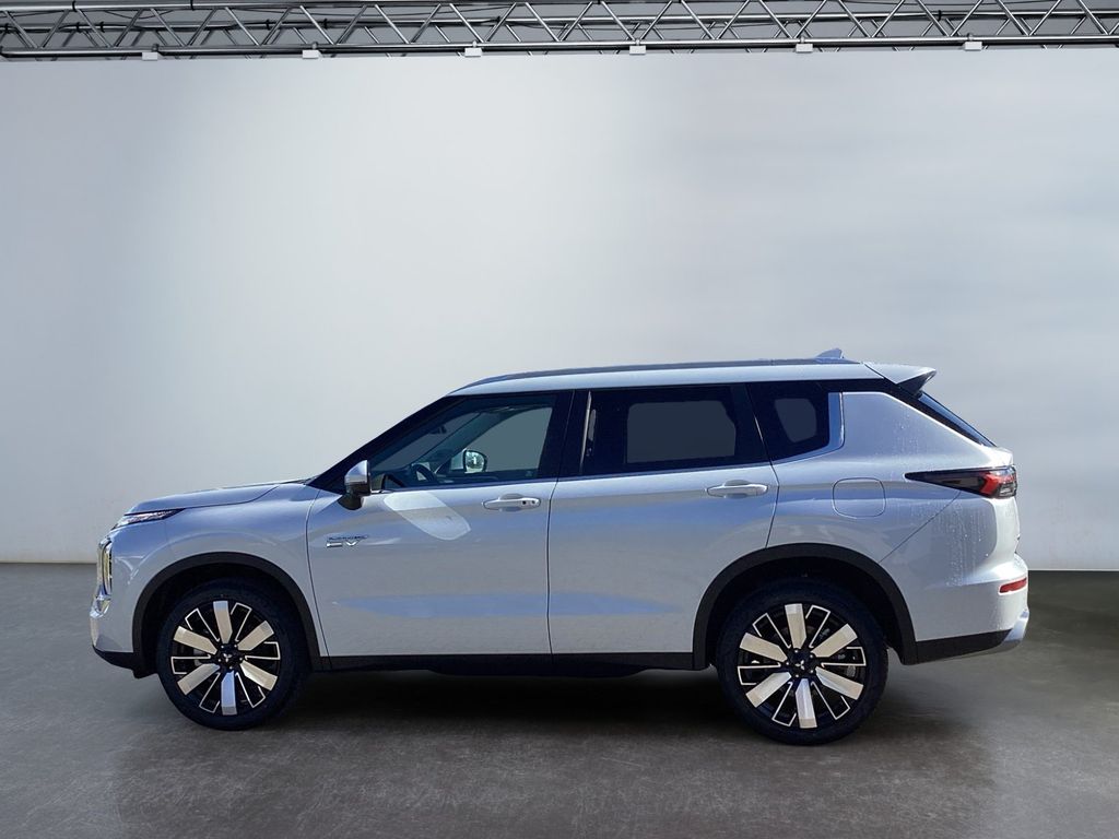 Mitsubishi Outlander 2025