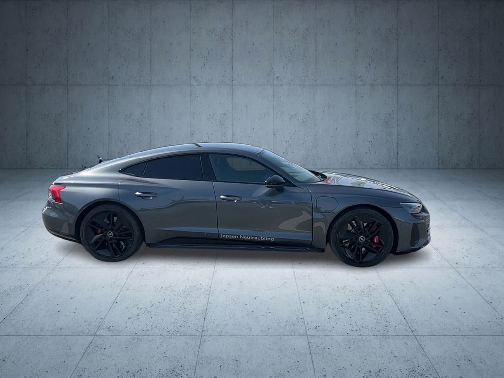 Audi RS e-tron GT 2024