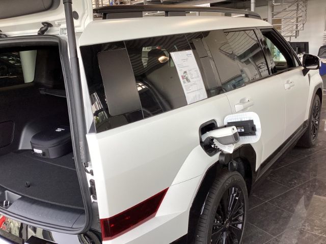 Hyundai SANTA FE 2025