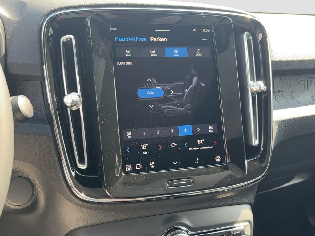 Volvo C40 2025