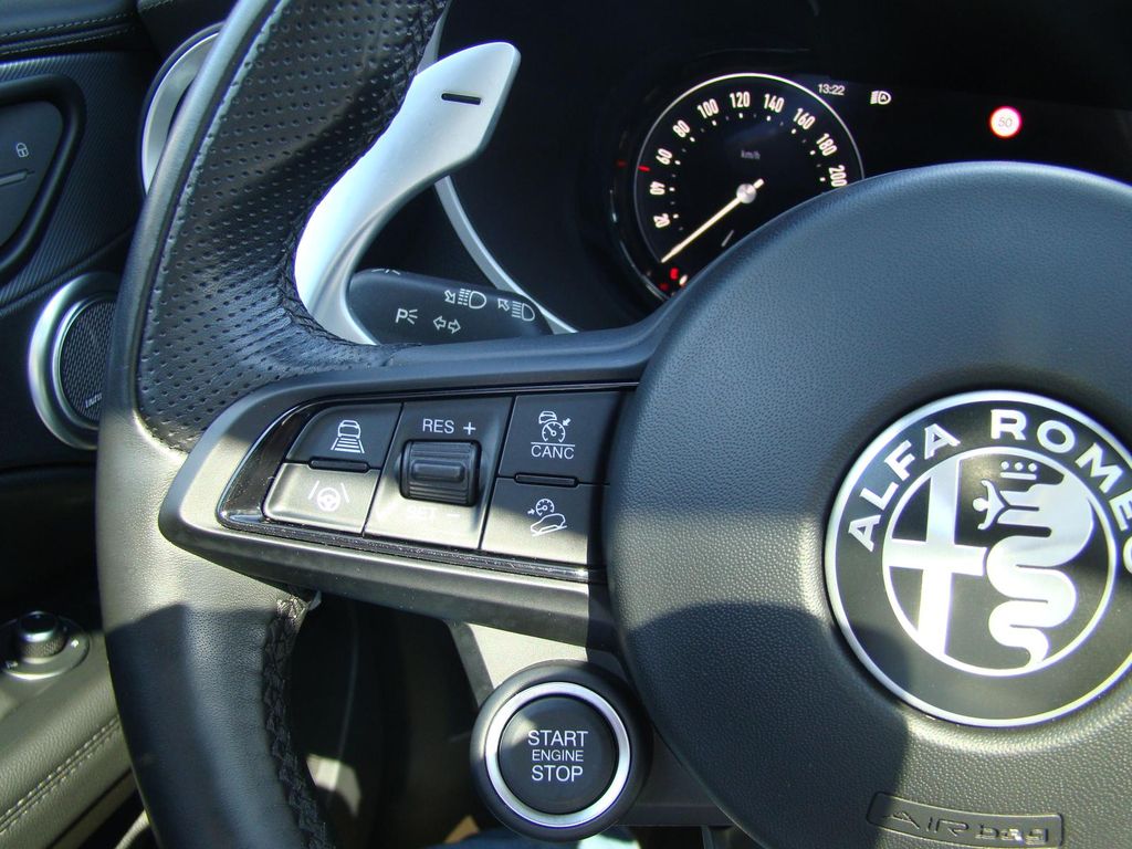 Alfa Romeo Stelvio 2024