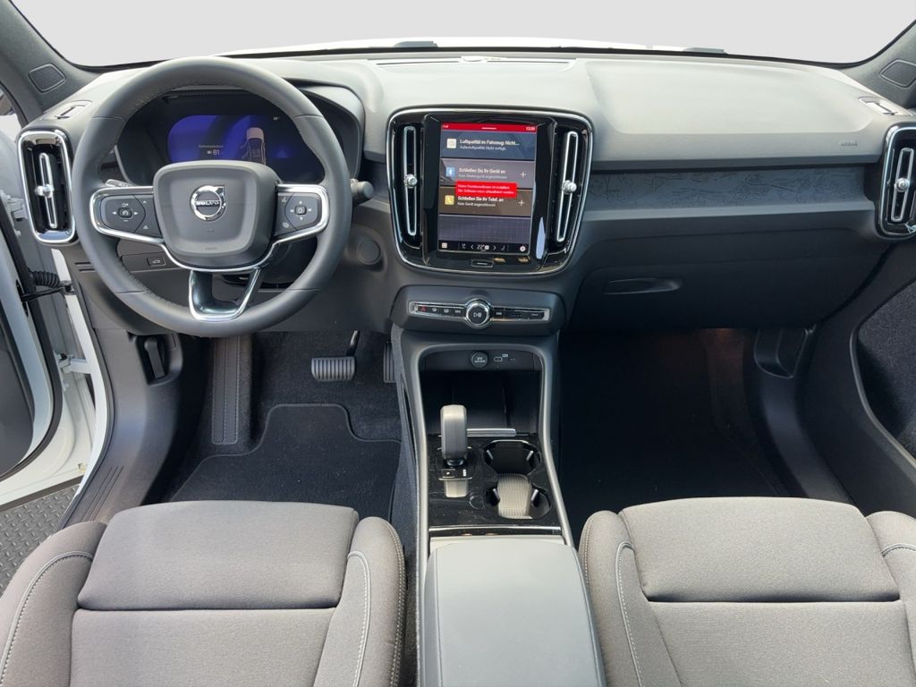 Volvo C40 2025