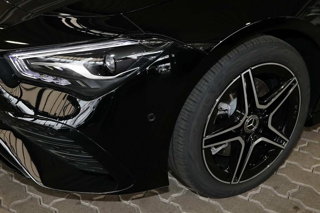 Mercedes-Benz CLA 200 2025