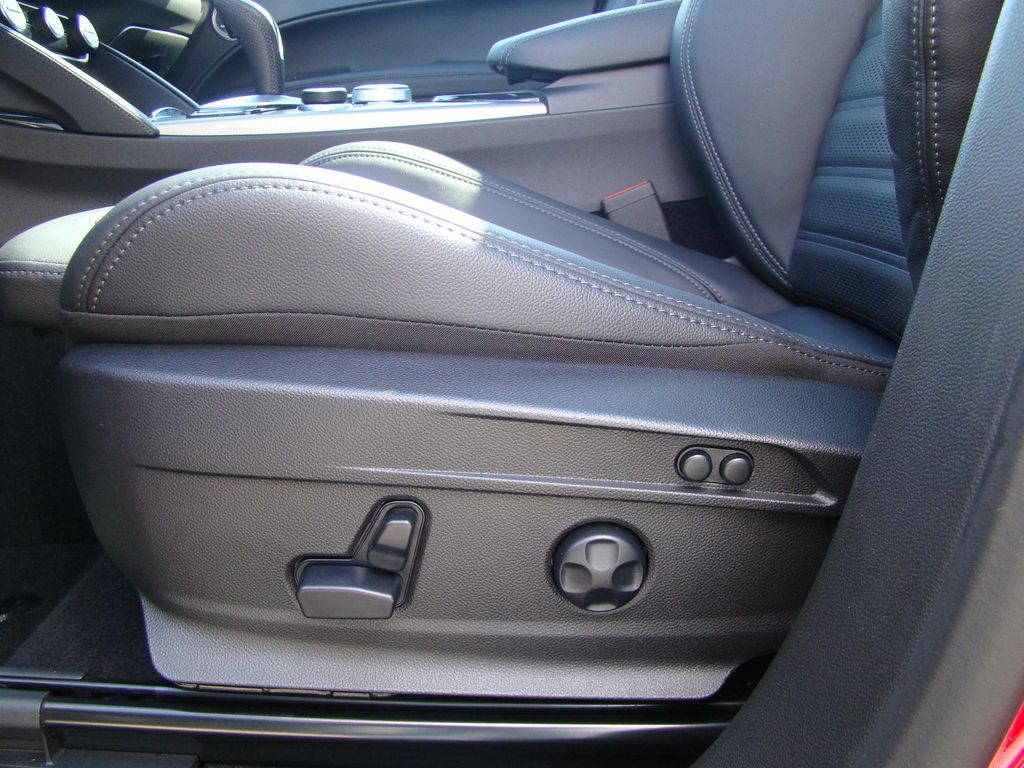 Alfa Romeo Stelvio 2024