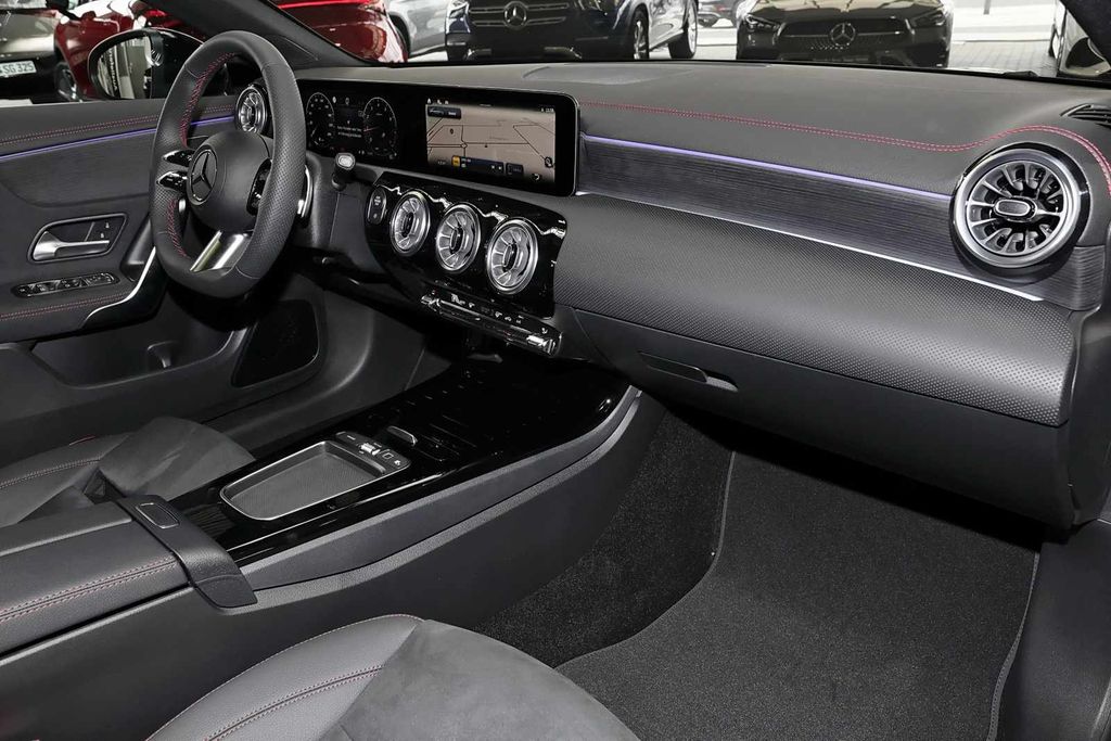 Mercedes-Benz CLA 200 2025