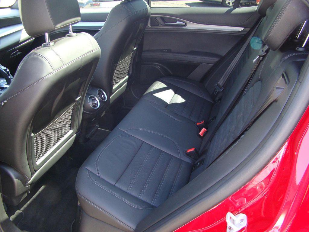 Alfa Romeo Stelvio 2024